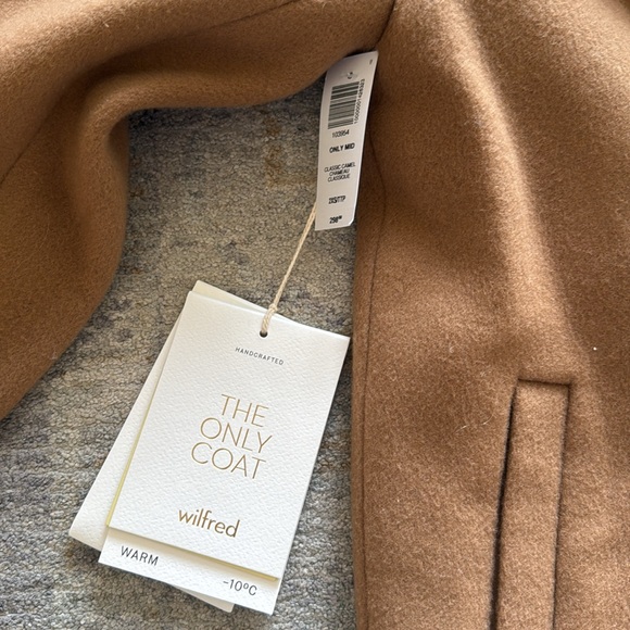 Wilfred “the Only Coat” mid length, new with tags! - Picture 2 of 7